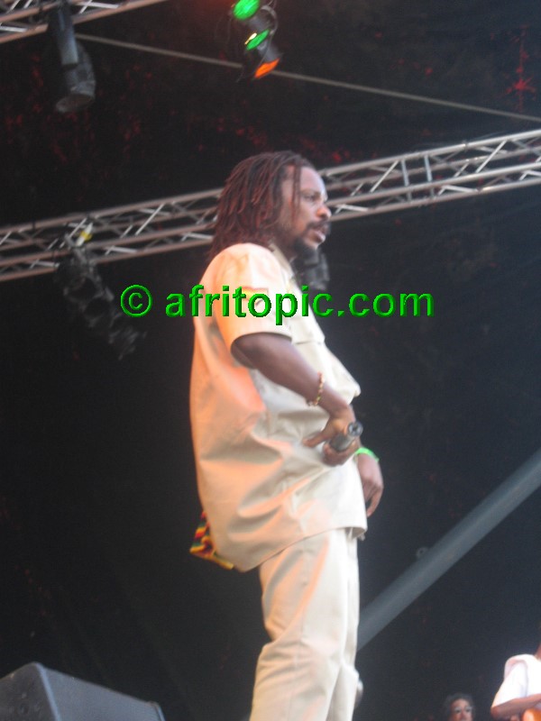 ../Images/Summerjam2005_4 201.jpg